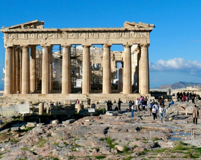 έσοδα από τον ελληνικό τουρισμό