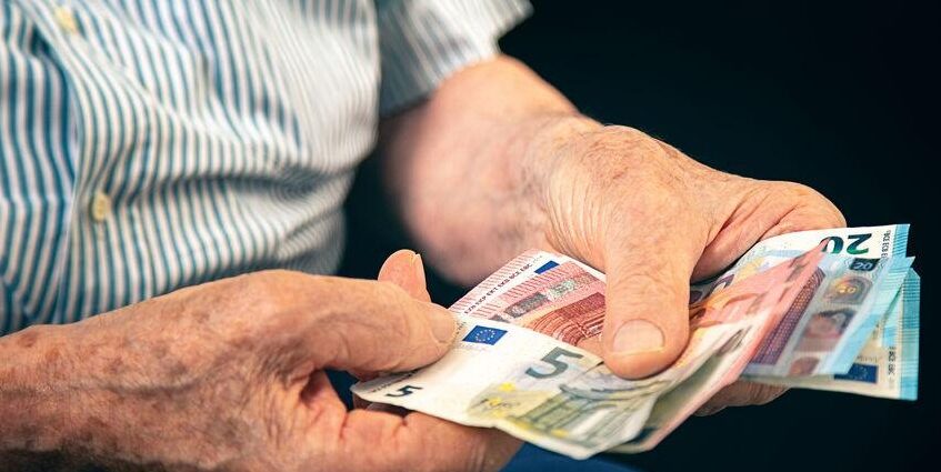 Επίδομα 300 ευρώ