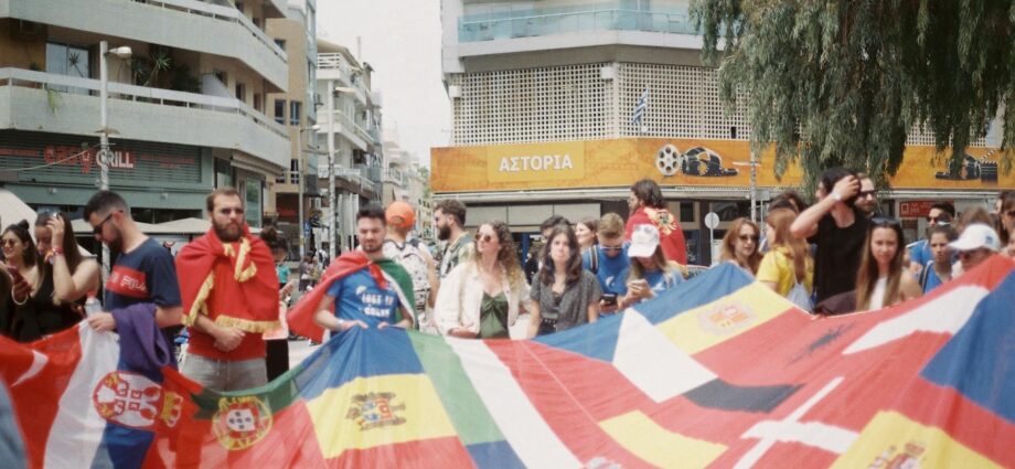 Τελευταίες ειδήσεις από όλο τον κόσμο