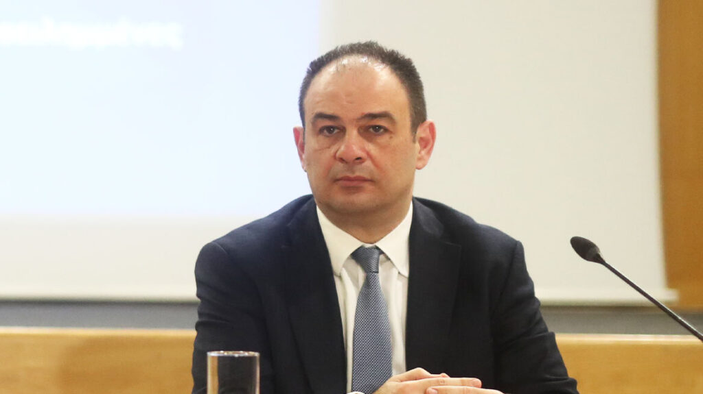 Σπύρος Δουκάκης